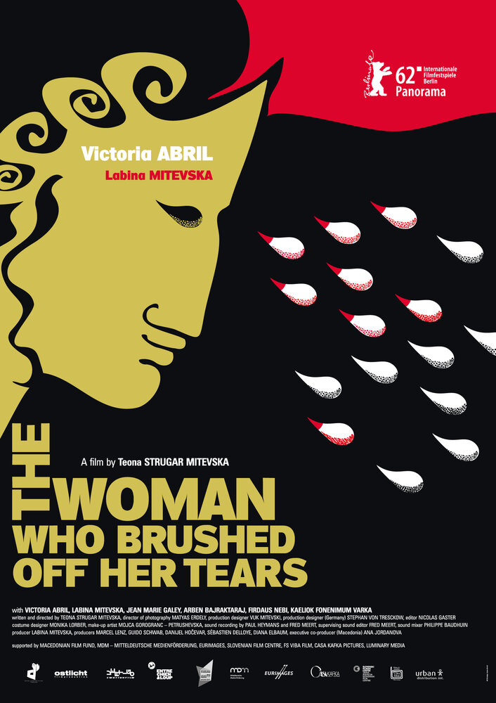 Женщина, смахнувшая свои слезы (2012) постер